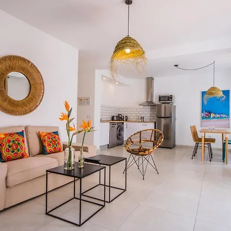 La Farmacia アパート *